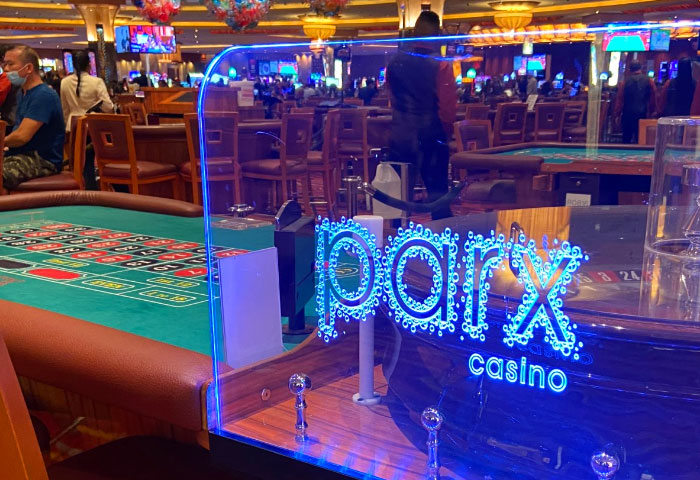 Các casino đã nhắm mục tiêu cụ thể đến đám đông trẻ hơn để tăng doanh thu.